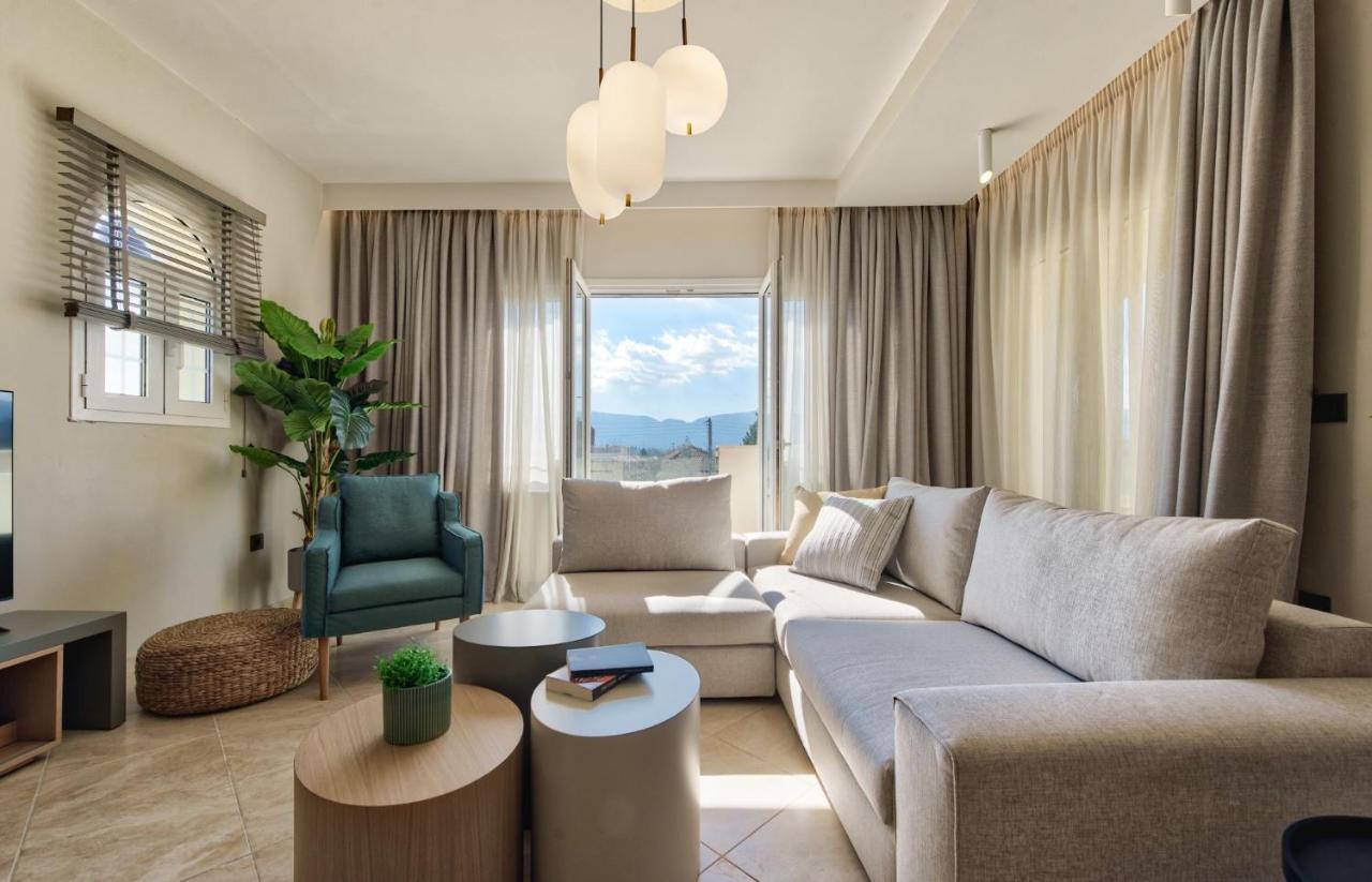 Apartment Diogia Luxury Apartment- Comfort & Elegance, By Zantewize *